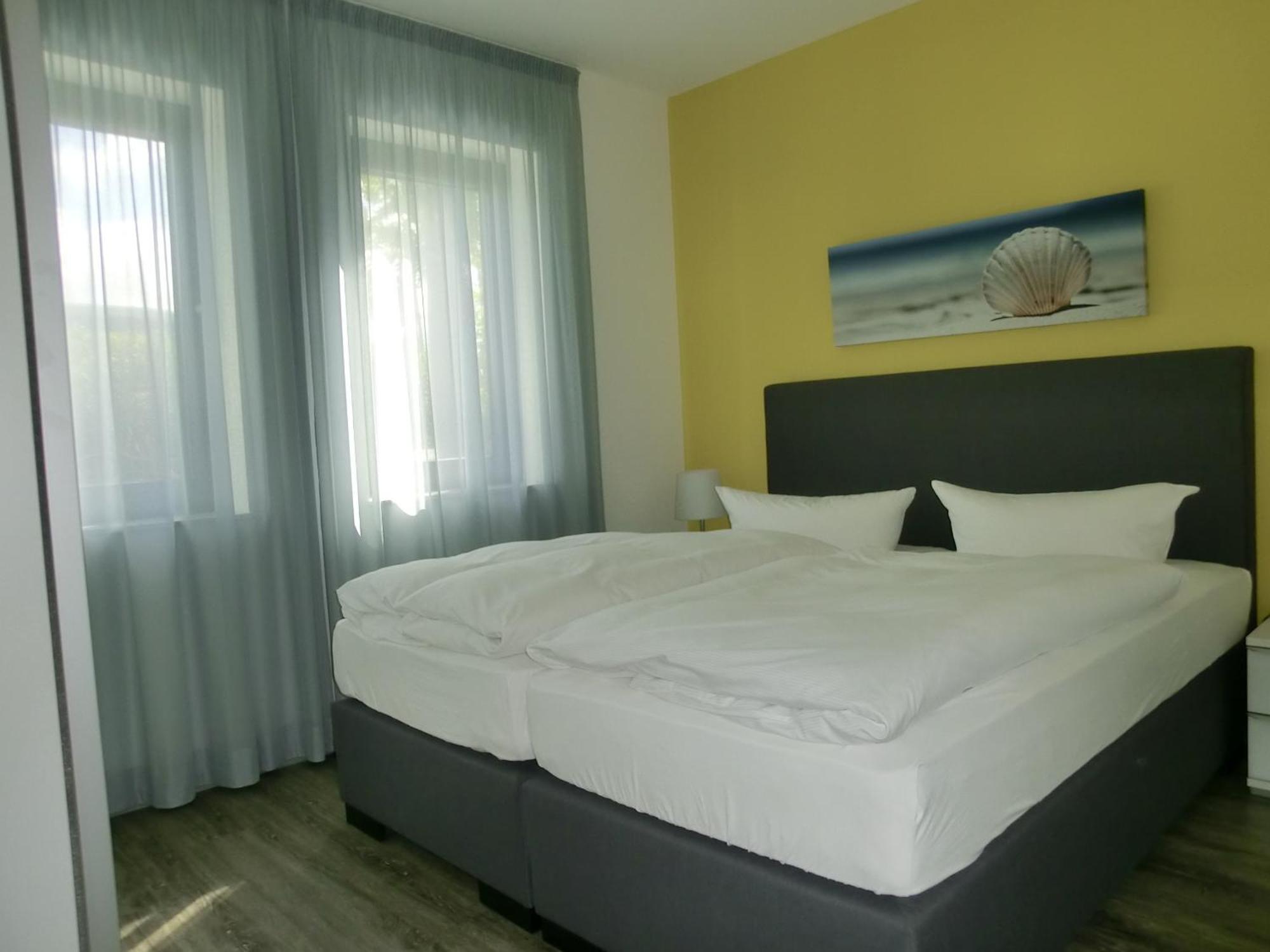 Kleeblatthaus Putbus Ruegen Apartment Bagian luar foto