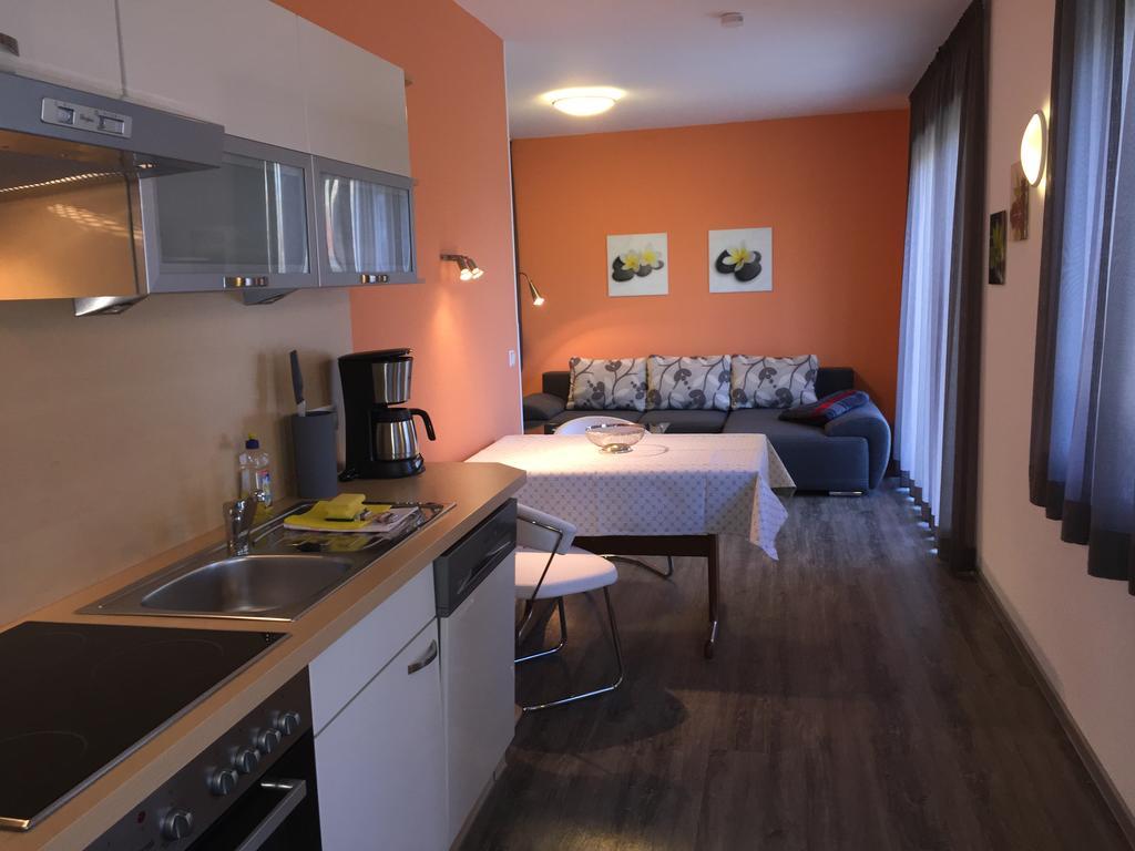 Kleeblatthaus Putbus Ruegen Apartment Bagian luar foto