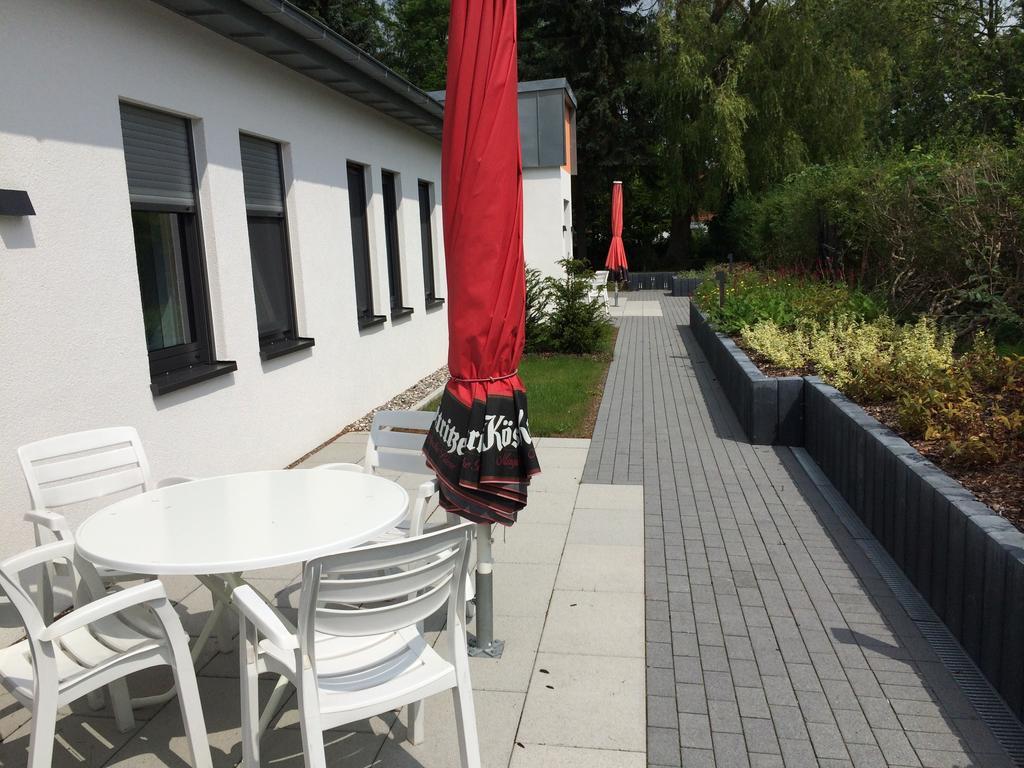 Kleeblatthaus Putbus Ruegen Apartment Ruang foto