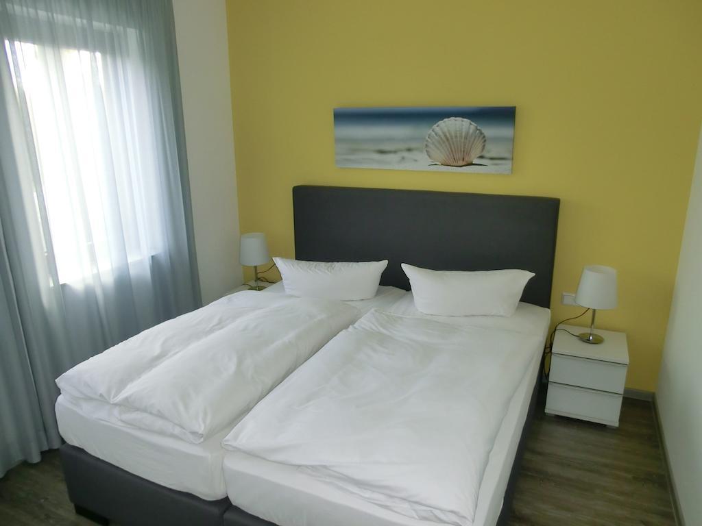 Kleeblatthaus Putbus Ruegen Apartment Ruang foto